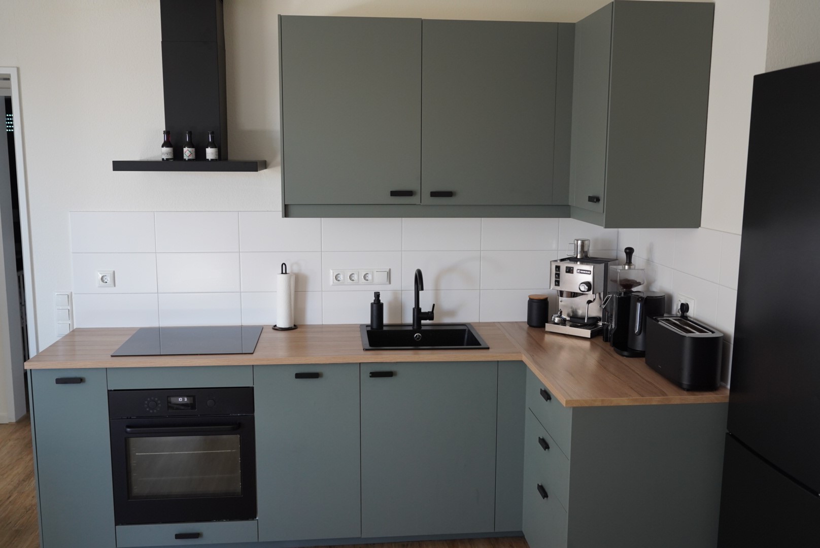 130-210 Herseler Str. 10, Bonn-Gaurheindorf, Staffelgeschoss – 3 Zimmer, 84,03 m², Kaltmiete: 1.1195,00 € - Photo 2